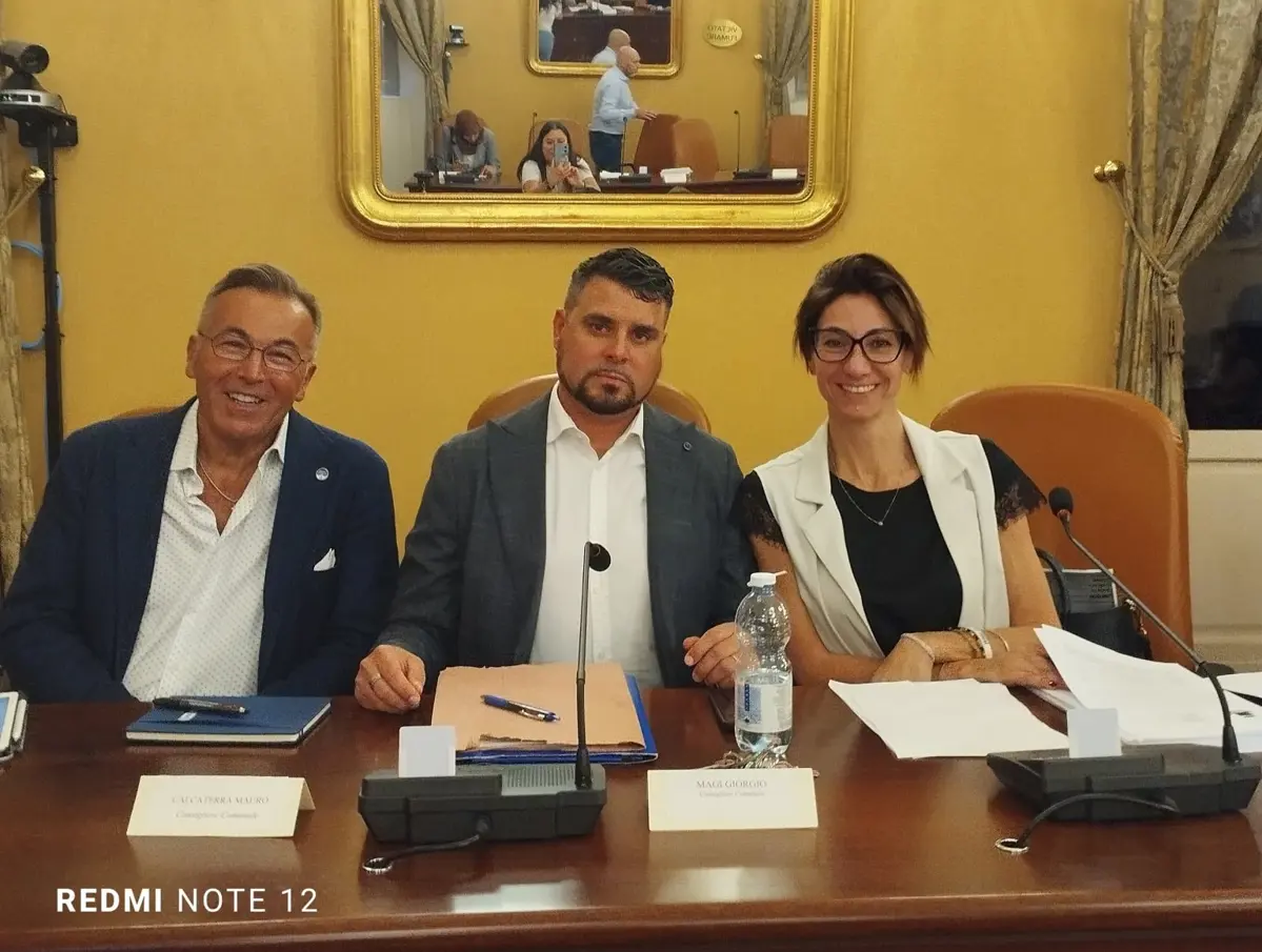 FDI NEL RIDICOLO PER LO PSICODRAMMA DI PANGRAZI AL CAMPANA: TRA ANSIA DI PRESTAZIONE E CARTE BOLLATE SPARATE NEL MUCCHIO