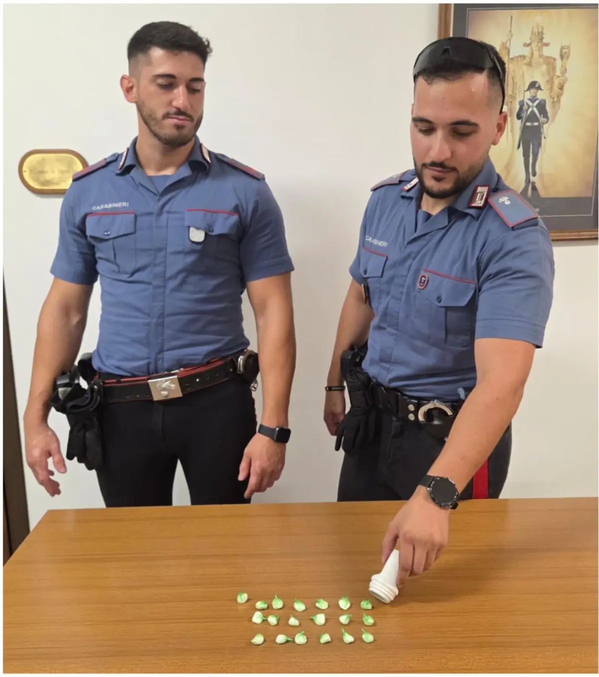 NON TURISTI MA PONY EXPRESS DELLA COCA, IL NORM INTERCETTA A JESI UN TERZO ALBANESE