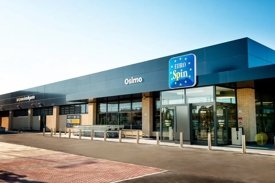 LA GRANDE SFIDA DEI VOLANTINI: DOVE CONVIENE FARE LA SPESA QUESTA SETTIMANA?