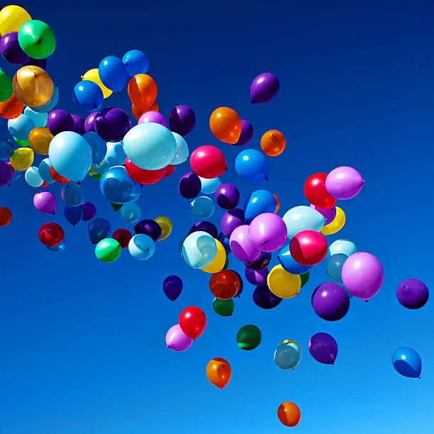 PALLONCINI E DELIRI, LEGAMBIENTE IN TILT: LA DERIVA IDEOLOGICA DELL'AMBIENTALISMO OSIMANO