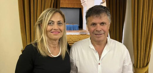 𝗜𝗡 𝗣𝗘𝗡𝗦𝗜𝗢𝗡𝗘 𝗣𝗔𝗢𝗟𝗢 𝗟𝗔𝗦𝗖𝗔, 𝗦𝗧𝗢𝗥𝗜𝗖𝗢 𝗖𝗨𝗦𝗧𝗢𝗗𝗘 𝗧𝗨𝗧𝗧𝗢 𝗙𝗔𝗥𝗘 𝗗𝗘𝗟 𝗖𝗔𝗠𝗣𝗔𝗡𝗔“𝗤𝗨𝗔𝗡𝗧𝗘 𝗔𝗟𝗭𝗔𝗧𝗔𝗖𝗖𝗘, 𝗔𝗟𝗟𝗘 𝟯 𝗗𝗜 𝗡𝗢𝗧𝗧𝗘, 𝗣𝗘𝗥 𝗟𝗘 𝗠𝗢𝗦𝗧𝗥𝗘 𝗗𝗜 𝗦𝗚𝗔𝗥𝗕𝗜…”