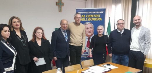 𝗣𝗨𝗥𝗘 𝗙𝗢𝗥𝗭𝗔 𝗜𝗧𝗔𝗟𝗜𝗔 𝗦𝗔𝗟𝗘 𝗦𝗨𝗟 𝗖𝗔𝗥𝗥𝗢 𝗗𝗘𝗟𝗟𝗔 𝗩𝗜𝗡𝗖𝗜𝗧𝗥𝗜𝗖𝗘 𝗠𝗜𝗖𝗛𝗘𝗟𝗔 𝗚𝗟𝗢𝗥𝗜𝗢!𝗜𝗦𝗖𝗥𝗜𝗧𝗧𝗘 𝗔 𝗠𝗔𝗥𝗭𝗢, 𝗧𝗥𝗘 𝗡𝗘𝗢 𝗙𝗢𝗥𝗭𝗜𝗦𝗧𝗘 𝗦𝗜 𝗦𝗢𝗡𝗢 𝗖𝗔𝗡𝗗𝗜𝗗𝗔𝗧𝗘 𝗖𝗢𝗡 “𝗢𝗦𝗜𝗔𝗠𝗢”