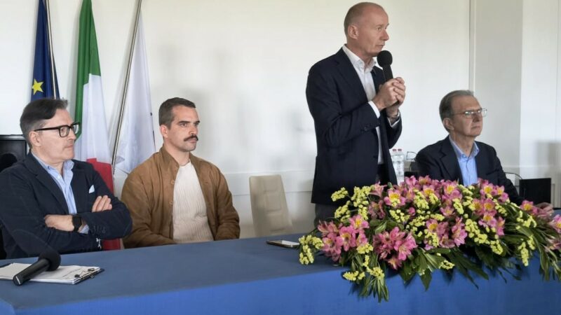 𝗣𝗜𝗥𝗔𝗡𝗜 𝗦𝗣𝗥𝗨𝗭𝗭𝗔 𝗡𝗨𝗢𝗩𝗢 𝗢𝗗𝗜𝗢: “𝗟𝗔𝗧𝗜𝗡𝗜 𝗘 𝗜 𝗦𝗨𝗢𝗜 𝗡𝗢𝗡 𝗧𝗢𝗥𝗡𝗘𝗥𝗔𝗡𝗡𝗢 𝗣𝗜𝗨’”𝗟’𝗘𝗫 𝗦𝗜𝗡𝗗𝗔𝗖𝗢, 𝗔𝗡𝗭𝗜𝗖𝗛𝗘’ 𝗔𝗧𝗧𝗔𝗖𝗖𝗔𝗥𝗘 𝗚𝗟𝗢𝗥𝗜𝗢, 𝗗𝗜𝗟𝗘𝗚𝗚𝗜𝗔 𝗜 𝗦𝗨𝗢𝗜 𝗘𝗟𝗘𝗧𝗧𝗢𝗥𝗜