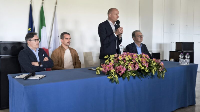 𝗣𝗜𝗥𝗔𝗡𝗜 𝗦𝗣𝗥𝗨𝗭𝗭𝗔 𝗡𝗨𝗢𝗩𝗢 𝗢𝗗𝗜𝗢: “𝗟𝗔𝗧𝗜𝗡𝗜 𝗘 𝗜 𝗦𝗨𝗢𝗜 𝗡𝗢𝗡 𝗧𝗢𝗥𝗡𝗘𝗥𝗔𝗡𝗡𝗢 𝗣𝗜𝗨’”𝗟’𝗘𝗫 𝗦𝗜𝗡𝗗𝗔𝗖𝗢, 𝗔𝗡𝗭𝗜𝗖𝗛𝗘’ 𝗔𝗧𝗧𝗔𝗖𝗖𝗔𝗥𝗘 𝗚𝗟𝗢𝗥𝗜𝗢, 𝗗𝗜𝗟𝗘𝗚𝗚𝗜𝗔 𝗜 𝗦𝗨𝗢𝗜 𝗘𝗟𝗘𝗧𝗧𝗢𝗥𝗜