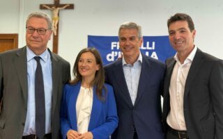 𝗖𝗛𝗜𝗨𝗦𝗔 𝗟𝗔 𝗟𝗜𝗦𝗧𝗔 𝗔𝗡𝗖𝗢𝗡𝗘𝗧𝗔𝗡𝗔 𝗗𝗜 𝗙𝗗𝗜, 𝗡𝗘𝗦𝗦𝗨𝗡 𝗢𝗦𝗜𝗠𝗔𝗡𝗢 𝗔𝗟 𝗩𝗜𝗔𝗥𝗔𝗣𝗣𝗥𝗘𝗦𝗘𝗡𝗧𝗔𝗧𝗔 𝗔𝗡𝗖𝗢𝗡𝗔, 𝗝𝗘𝗦𝗜, 𝗙𝗔𝗕𝗥𝗜𝗔𝗡𝗢, 𝗦𝗘𝗡𝗜𝗚𝗔𝗟𝗟𝗜𝗔 𝗠𝗔 𝗡𝗢𝗡 𝗢𝗦𝗜𝗠𝗢!