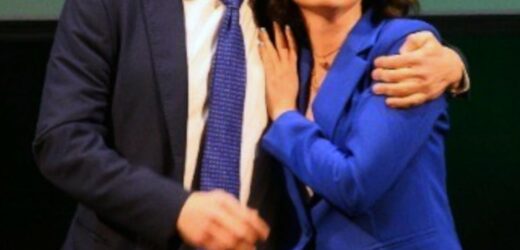 𝗜𝗟 𝗖𝗗 𝗥𝗜𝗔𝗟𝗭𝗔 𝗟𝗔 𝗧𝗘𝗦𝗧𝗔 𝗘 𝗣𝗨𝗥 𝗦𝗘𝗡𝗭𝗔 𝗘𝗟𝗘𝗧𝗧𝗢𝗥𝗜 𝗧𝗢𝗥𝗡𝗔 𝗠𝗔𝗚𝗚𝗜𝗢𝗥𝗔𝗡𝗭𝗔𝟱𝟭.𝟬𝟴% 𝗔 𝟰𝟲.𝟱𝟴%, 𝗟’𝗔𝗥𝗘𝗔 𝗚𝗟𝗢𝗥𝗜𝗢 𝗩𝗔 𝗦𝗢𝗧𝗧𝗢 𝗗𝗜 𝗤𝗨𝗔𝗧𝗧𝗥𝗢 𝗣𝗨𝗡𝗧𝗜 𝗘 𝗠𝗘𝗭𝗭𝗢