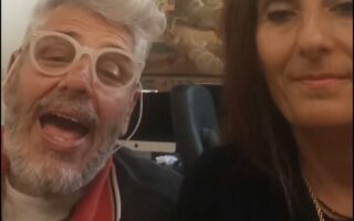 𝗦𝗖𝗔𝗥𝗣𝗢𝗡𝗜 𝗘 𝗟𝗔 𝗦𝗘𝗩𝗘𝗥𝗜𝗡𝗜, 𝗗𝗔 𝗗𝗘𝗦𝗧𝗥𝗔 𝗘 𝗦𝗜𝗡𝗜𝗦𝗧𝗥𝗔 𝗖𝗢𝗡𝗖𝗢𝗥𝗗𝗜 𝗦𝗨 𝗟𝗔𝗧𝗜𝗡𝗜𝗩𝗜𝗗𝗘𝗢 𝗗𝗘𝗚𝗟𝗜 𝗘𝗫 𝗖𝗢𝗡𝗦𝗜𝗚𝗟𝗜𝗘𝗥𝗜 𝗖𝗢𝗡 𝗜𝗡𝗩𝗜𝗧𝗢 𝗔 𝗡𝗢𝗡 𝗗𝗜𝗦𝗣𝗘𝗥𝗗𝗘𝗥𝗘 𝗜𝗟 𝗩𝗢𝗧𝗢