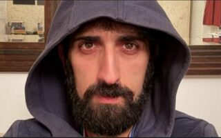 𝗟𝗔 𝗙𝗜𝗦𝗦𝗔 𝗦𝗨𝗜 𝗩𝗔𝗖𝗖𝗜𝗡𝗜, 𝗜𝗟 𝗦𝗔𝗡𝗧𝗢𝗡𝗘 𝗜𝗡 𝗙𝗨𝗚𝗔… 𝗣𝗢𝗦𝗧𝗔 𝗢𝗚𝗡𝗜 𝗚𝗜𝗢𝗥𝗡𝗢 𝗦𝗨 𝗙𝗕!𝗟𝗔𝗧𝗜𝗧𝗔𝗡𝗧𝗘 𝗗𝗔𝗟 𝟭𝟱 𝗦𝗘𝗧𝗧𝗘𝗠𝗕𝗥𝗘, 𝗡𝗢𝗡 𝗣𝗘𝗥 𝗟𝗔 𝗥𝗘𝗧𝗘 𝗘 𝗣𝗘𝗥 “𝗖𝗛𝗜 𝗟’𝗛𝗔 𝗩𝗜𝗦𝗧𝗢?”