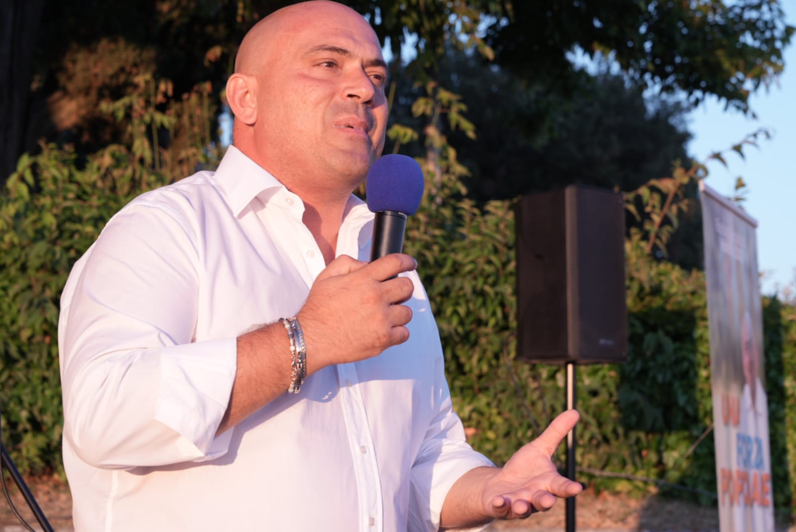 𝗣𝗗 𝗘 𝗙𝗗𝗜 𝗦𝗜 𝗦𝗧𝗥𝗜𝗡𝗚𝗢𝗡𝗢 𝗟𝗔 𝗠𝗔𝗡𝗢, 𝗡𝗢𝗡 𝗩𝗢𝗧𝗔𝗧𝗜 𝗜 𝗖𝗔𝗡𝗗𝗜𝗗𝗔𝗧𝗜 𝗢𝗦𝗜𝗠𝗔𝗡𝗜!𝗦𝗢𝗟𝗢 𝟲.𝟬𝟱𝟲 𝗜 𝗖𝗜𝗧𝗧𝗔𝗗𝗜𝗡𝗜 𝗔𝗟𝗟𝗘 𝗨𝗥𝗡𝗘, 𝟮 𝗦𝗨 𝟯 𝗛𝗔𝗡𝗡𝗢 𝗣𝗥𝗘𝗙𝗘𝗥𝗜𝗧𝗢 𝗔𝗡𝗖𝗢𝗡𝗔!