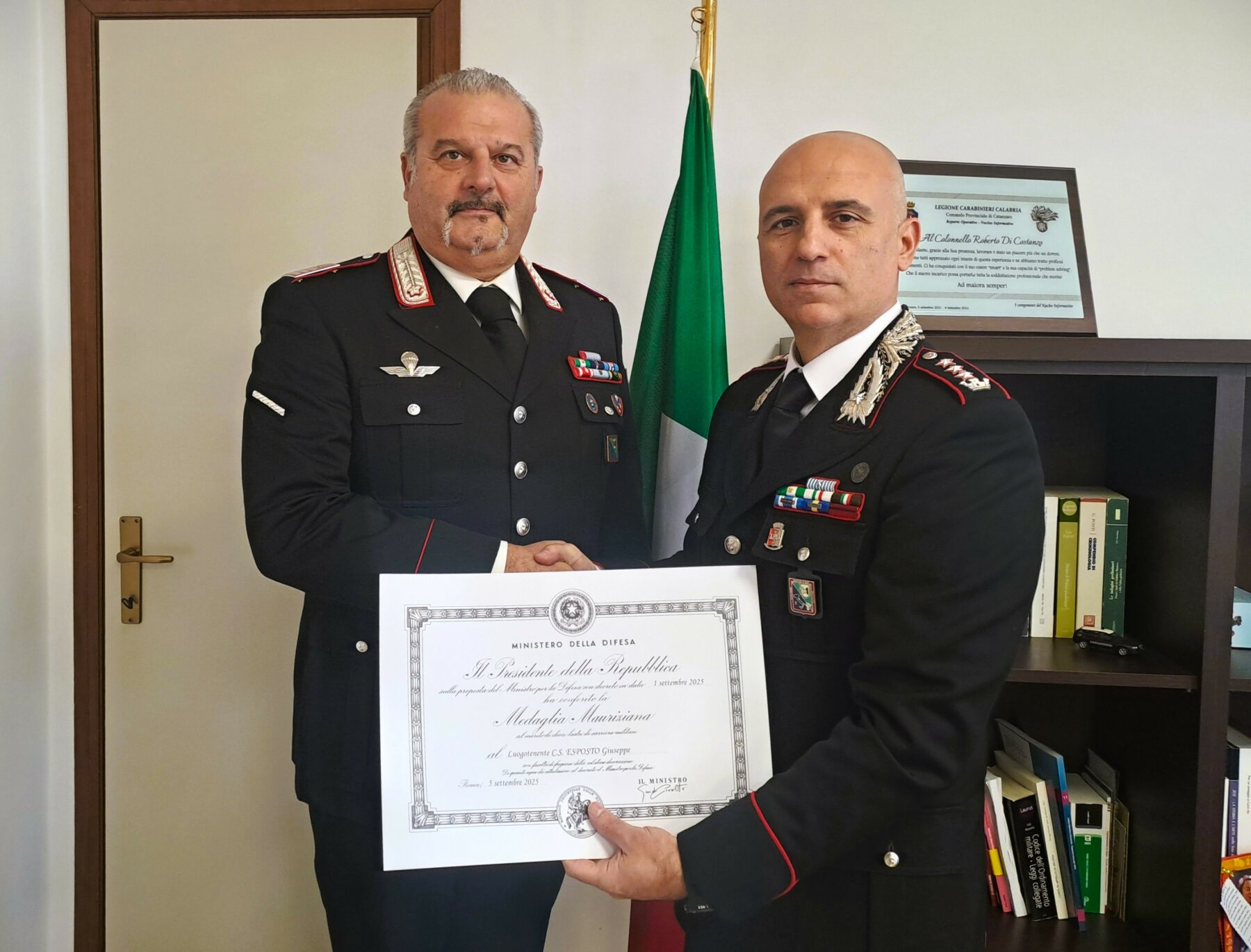 𝗗𝗜𝗘𝗖𝗜 𝗟𝗨𝗦𝗧𝗥𝗜 𝗗𝗜 𝗖𝗔𝗥𝗥𝗜𝗘𝗥𝗔 𝗔𝗟 𝗦𝗘𝗥𝗩𝗜𝗭𝗜𝗢 𝗗𝗘𝗟𝗟𝗔 𝗦𝗜𝗖𝗨𝗥𝗘𝗭𝗭𝗔 𝗘 𝗗𝗘𝗜 𝗖𝗜𝗧𝗧𝗔𝗗𝗜𝗡𝗜𝗔𝗟 𝗟𝗨𝗢𝗚𝗢𝗧𝗘𝗡𝗘𝗡𝗧𝗘 𝗡𝗢𝗥𝗠 𝗚𝗜𝗨𝗦𝗘𝗣𝗣𝗘 𝗘𝗦𝗣𝗢𝗦𝗧𝗢 𝗟𝗔 𝗠𝗘𝗗𝗔𝗚𝗟𝗜𝗔 𝗠𝗔𝗨𝗥𝗜𝗭𝗜𝗔𝗡𝗔