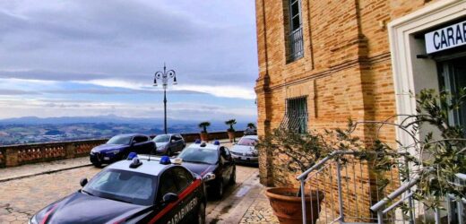 𝗢𝗧𝗧𝗢 𝗘 𝗧𝗥𝗘 = 𝗨𝗡𝗗𝗜𝗖𝗜! 𝗦𝗕𝗔𝗥𝗔𝗚𝗟𝗜𝗔𝗧𝗜 𝗗𝗔𝗟 𝗡𝗢𝗥𝗠 𝗜 𝗦𝗢𝗟𝗜𝗧𝗜 𝗟𝗔𝗗𝗥𝗜 𝗔𝗟𝗕𝗔𝗡𝗘𝗦𝗜𝗠𝗔𝗗𝗘 𝗜𝗡 𝗔𝗟𝗕𝗔𝗡𝗜𝗔 𝗜𝗟 𝟭𝟬𝟬% 𝗗𝗘𝗜 𝗙𝗨𝗥𝗧𝗜 𝗜𝗡 𝗔𝗣𝗣𝗔𝗥𝗧𝗔𝗠𝗘𝗡𝗧𝗢 𝗗𝗜 𝗙𝗜𝗡𝗘 𝗔𝗡𝗡𝗢