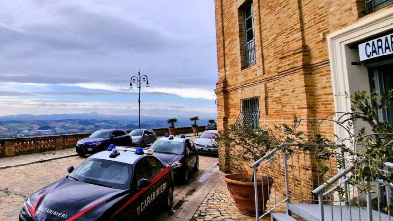 𝗢𝗧𝗧𝗢 𝗘 𝗧𝗥𝗘 = 𝗨𝗡𝗗𝗜𝗖𝗜! 𝗦𝗕𝗔𝗥𝗔𝗚𝗟𝗜𝗔𝗧𝗜 𝗗𝗔𝗟 𝗡𝗢𝗥𝗠 𝗜 𝗦𝗢𝗟𝗜𝗧𝗜 𝗟𝗔𝗗𝗥𝗜 𝗔𝗟𝗕𝗔𝗡𝗘𝗦𝗜𝗠𝗔𝗗𝗘 𝗜𝗡 𝗔𝗟𝗕𝗔𝗡𝗜𝗔 𝗜𝗟 𝟭𝟬𝟬% 𝗗𝗘𝗜 𝗙𝗨𝗥𝗧𝗜 𝗜𝗡 𝗔𝗣𝗣𝗔𝗥𝗧𝗔𝗠𝗘𝗡𝗧𝗢 𝗗𝗜 𝗙𝗜𝗡𝗘 𝗔𝗡𝗡𝗢