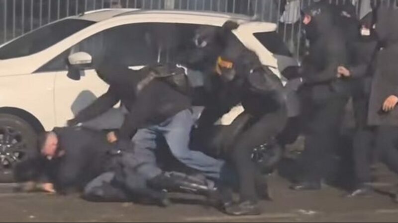 𝗠𝗘𝗟𝗢𝗡𝗜, 𝗔 𝗧𝗢𝗥𝗜𝗡𝗢 𝗖𝗢𝗡𝗦𝗨𝗠𝗔𝗧𝗔 𝗡𝗢𝗡 𝗟𝗔 𝗣𝗥𝗢𝗧𝗘𝗦𝗧𝗔 𝗠𝗔 𝗧𝗘𝗡𝗧𝗔𝗧𝗢 𝗢𝗠𝗜𝗖𝗜𝗗𝗜𝗢𝗙𝗨𝗢𝗥𝗜 𝗗𝗔𝗟 𝗖𝗔𝗢𝗦 𝗖𝗢𝗡 𝗟𝗘𝗚𝗚𝗜 𝗙𝗔𝗦𝗖𝗜𝗦𝗧𝗜𝗦𝗦𝗜𝗠𝗘, 𝗔𝗥𝗥𝗜𝗩𝗔 𝗙𝗘𝗥𝗠𝗢 𝗣𝗥𝗘𝗩𝗘𝗡𝗭𝗜𝗢𝗡𝗘?